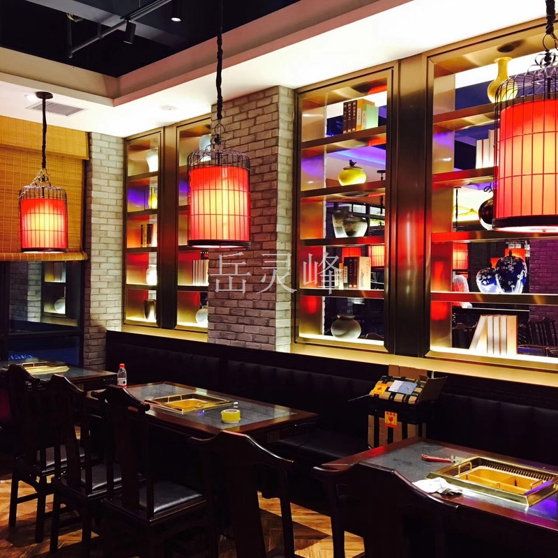 小店火鍋桌桌形、桌面材質(zhì)如何選擇 小店火鍋桌桌形、桌面材質(zhì)如何選擇(www.arfit.cn)